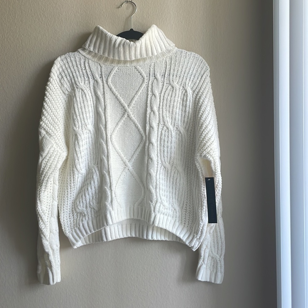 Almost Famous white knit turtleneck sweater size M